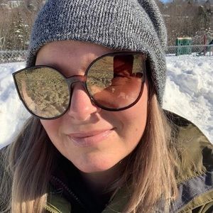 Meet your Posher, Ashley